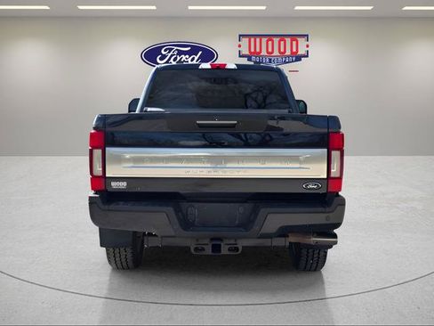 Used 2021 Ford F250 Platinum AWD/4WD image 3