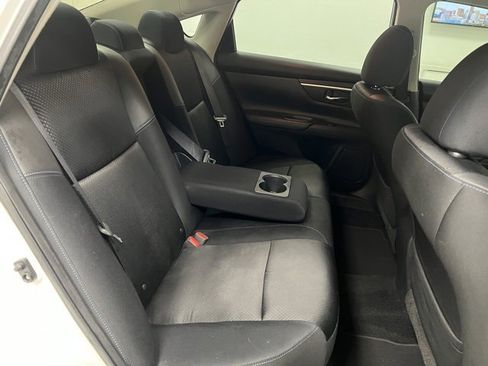 Used 2017 Nissan Altima 2.5 SR w/ Midnight Edition Package image 47