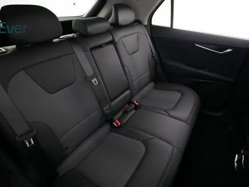 Used 2025 Kia Niro Wind image 9