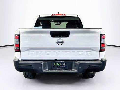 Used 2023 Nissan Frontier S w/ Technology Package RWD image 7