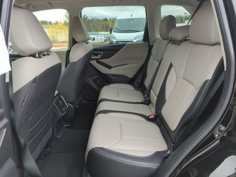 Used 2021 Subaru Forester Limited image 32
