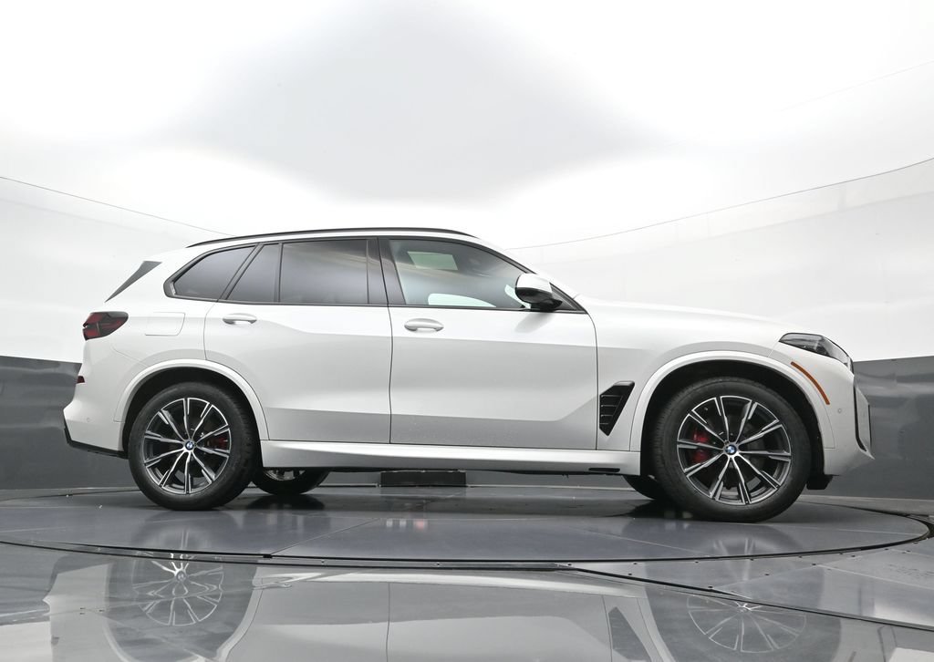 Used 2024 BMW X5 xDrive40i w/ Executive Package AWD/4WD image 30