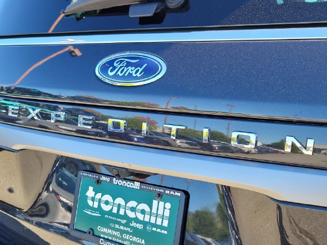 Used 2024 Ford Expedition XLT RWD image 7