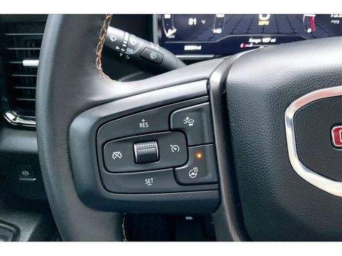 Used 2024 GMC Sierra 2500 AT4 w/ Technology Package image 20