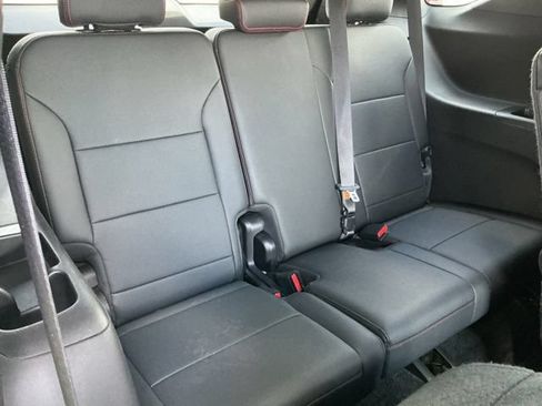 Used 2025 Chevrolet Traverse Z71 AWD/4WD image 25