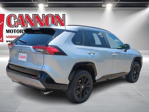 Used 2023 Toyota RAV4 SE AWD/4WD image 5