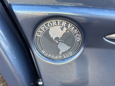 Used 2023 Chevrolet Express 2500 image 13