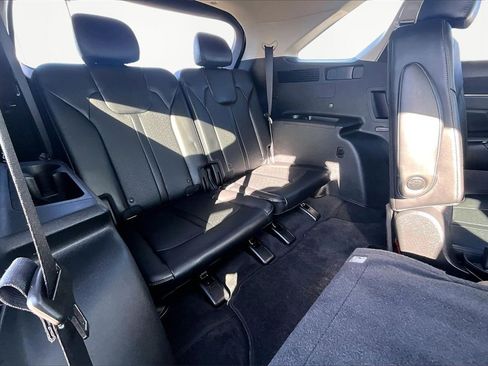 Used 2023 Kia Sorento SX image 28