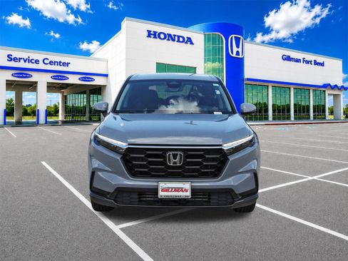Used 2025 Honda CR-V LX image 2