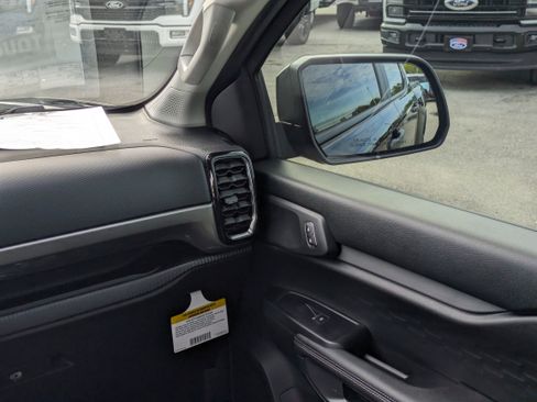 New 2025 Ford Ranger XLT w/ Trailer Tow Package RWD image 18