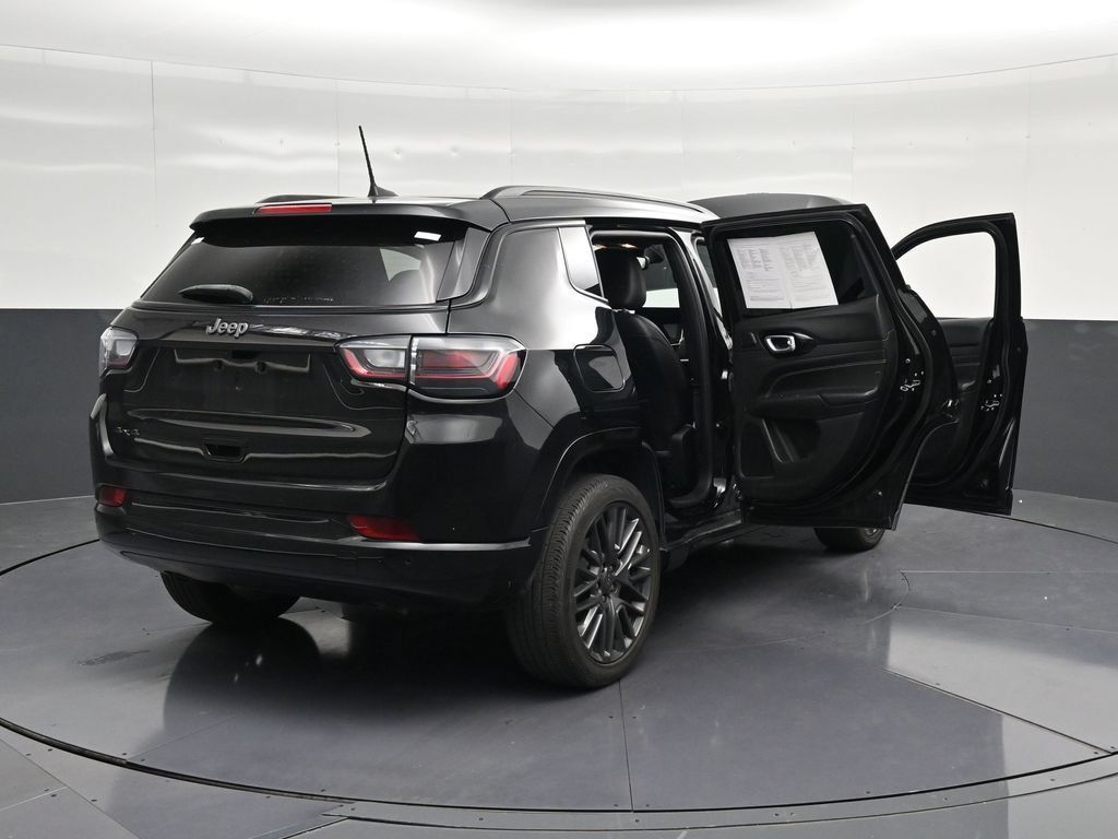 Used 2024 Jeep Compass Limited w/ High Altitude Package AWD/4WD image 42