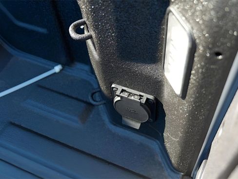 New 2026 GMC Sierra 1500 SLT image 29