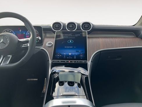 Used 2026 Mercedes-Benz GLC 300 4MATIC image 11