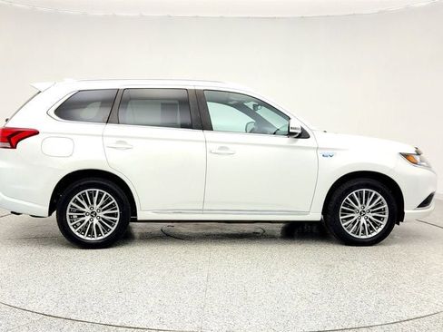 Used 2021 Mitsubishi Outlander SEL image 4