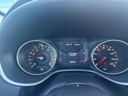 Used 2020 Jeep Compass Latitude image 10