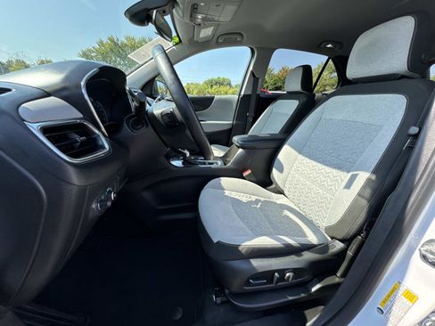 Certified 2023 Chevrolet Equinox LT image 3