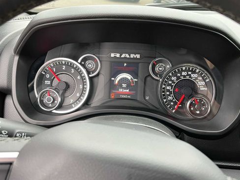 Used 2025 RAM 1500 Big Horn AWD/4WD image 24
