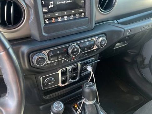 Used 2021 Jeep Wrangler Unlimited Sport AWD/4WD image 14