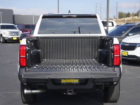 Used 2025 Toyota Tacoma SR image 31