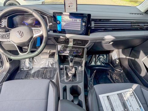 New 2026 Volkswagen Jetta SE FWD image 22