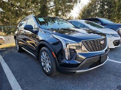 Used 2020 Cadillac XT4 Premium Luxury w/ Driver Awareness Package image 3