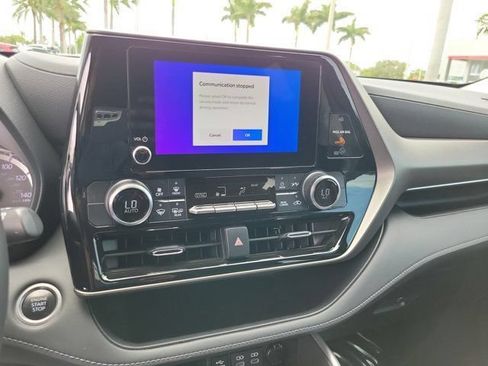 Certified 2024 Toyota Highlander LE FWD image 24