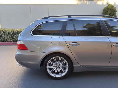 Used 2006 BMW 530xi Wagon image 15