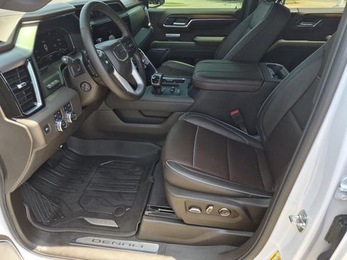 Certified 2025 GMC Sierra 1500 Denali w/ Denali Reserve Package AWD/4WD image 12