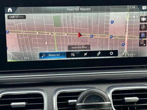 Used 2022 Mercedes-Benz GLE 350 4MATIC image 25