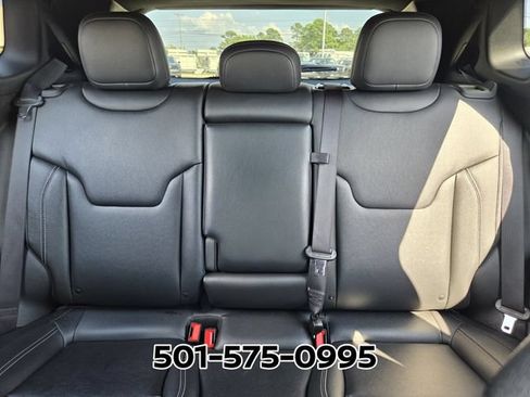 Used 2025 Jeep Compass Limited AWD/4WD image 10