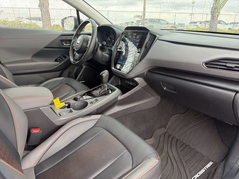 Certified 2025 Subaru Crosstrek 2.5i Limited w/ Popular Package #3A image 30