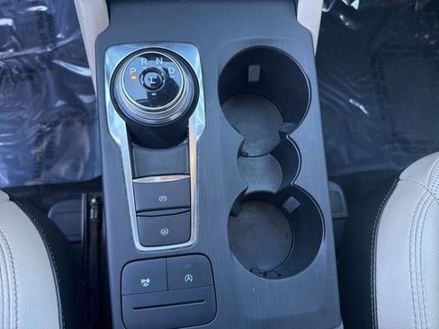 Used 2020 Ford Escape SEL image 33