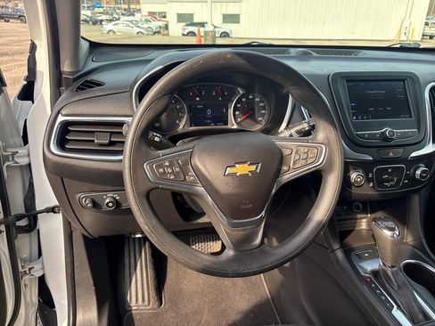 Used 2020 Chevrolet Equinox LT image 14