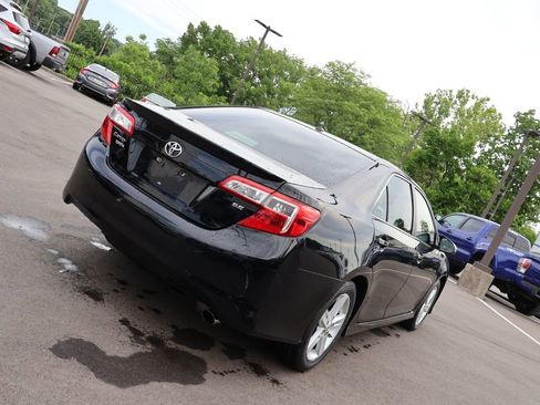 Used 2013 Toyota Camry SE w/ Convenience Pkg FWD image 7