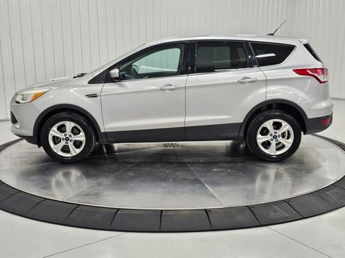 Used 2014 Ford Escape SE image 2