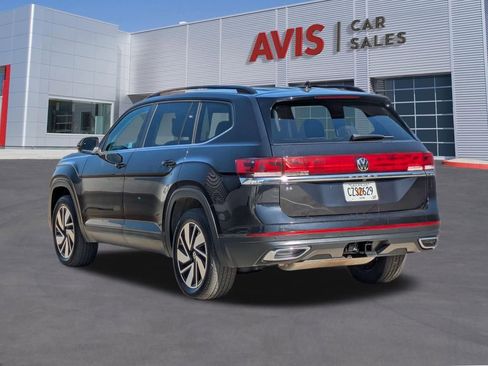Used 2024 Volkswagen Atlas SE image 9