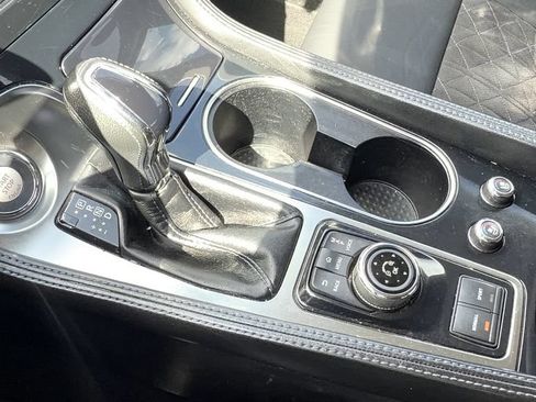 Used 2017 Nissan Maxima SR FWD image 21