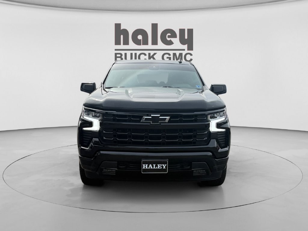 Used 2024 Chevrolet Silverado 1500 RST AWD/4WD image 8