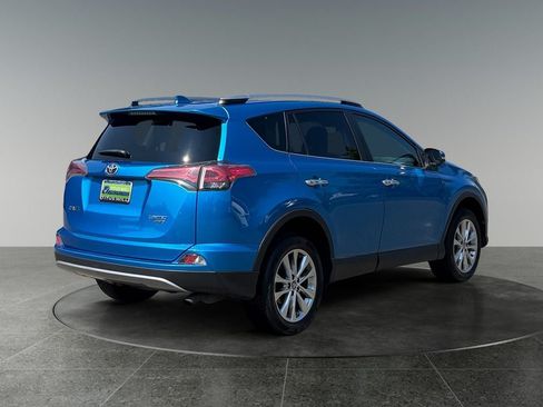 Used 2018 Toyota RAV4 Limited AWD/4WD image 9