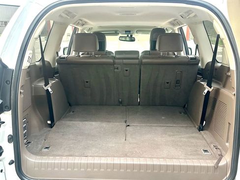 Used 2014 Lexus GX 460 Luxury image 19