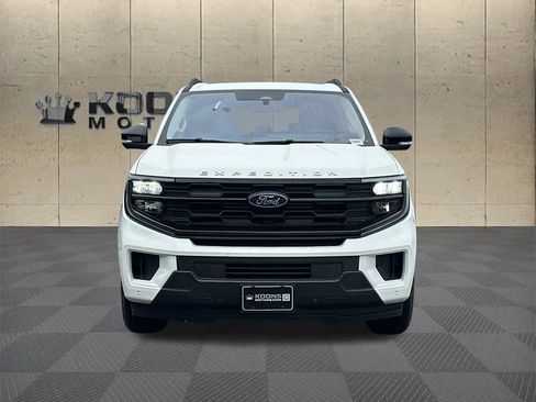 New 2025 Ford Expedition Max Active AWD/4WD image 3