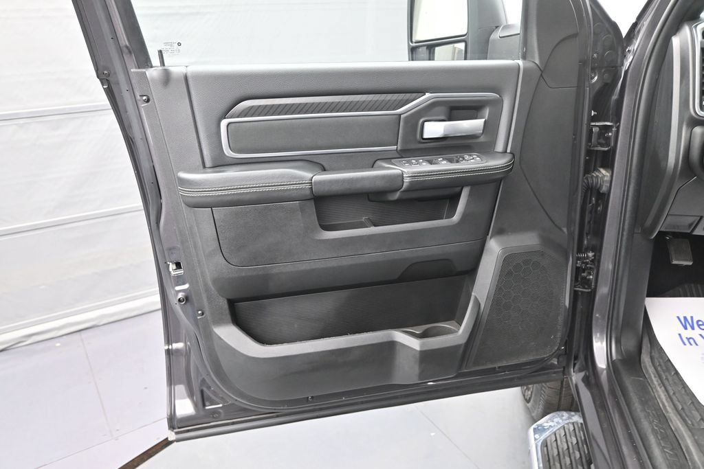 Used 2025 RAM 2500 Big Horn AWD/4WD image 21