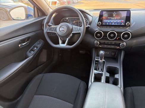 Used 2025 Nissan Sentra SV FWD image 19