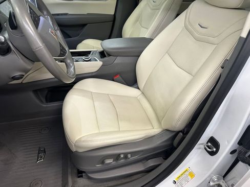 Certified 2021 Cadillac XT5 Premium Luxury image 7