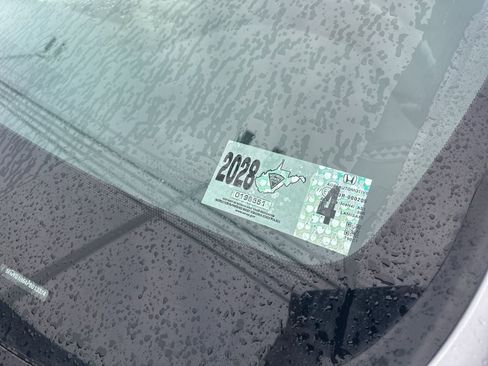 Used 2023 Honda Pilot TrailSport image 14