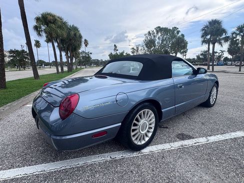 Used 2005 Ford Thunderbird 50th Anniversary RWD image 38