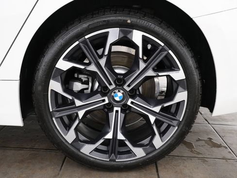Used 2025 BMW 330i xDrive Sedan w/ Premium Package AWD/4WD image 36