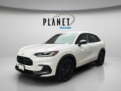 Certified 2024 Honda HR-V Sport image 3