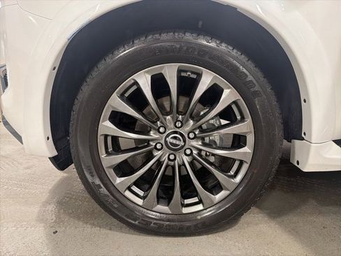 Used 2024 Nissan Armada Platinum w/ Captain's Chairs Package image 32