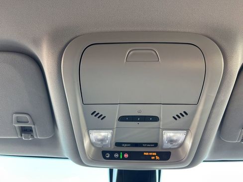 Used 2024 Chevrolet Blazer LT w/ Convenience Package image 33